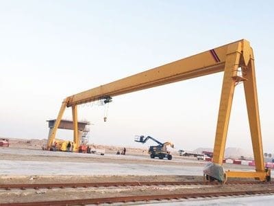 Açık sahada portal vinç